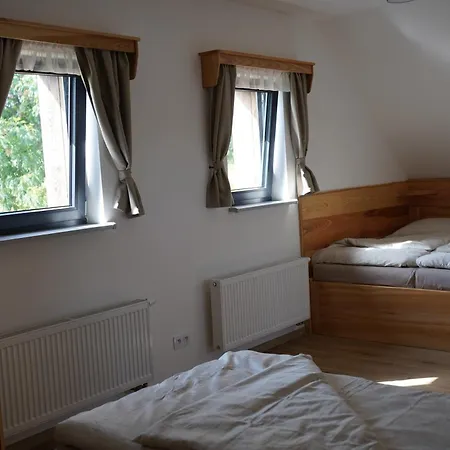 Apartment Rodinny Cista *